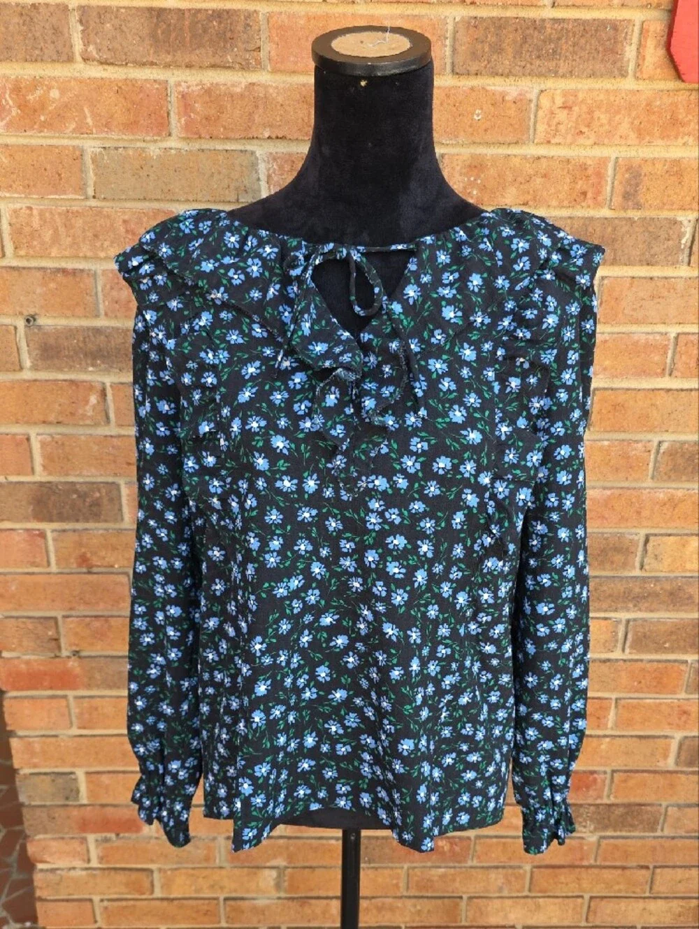 LOFT Black Floral V-Neck Puff-Sleeve Blouse Size M